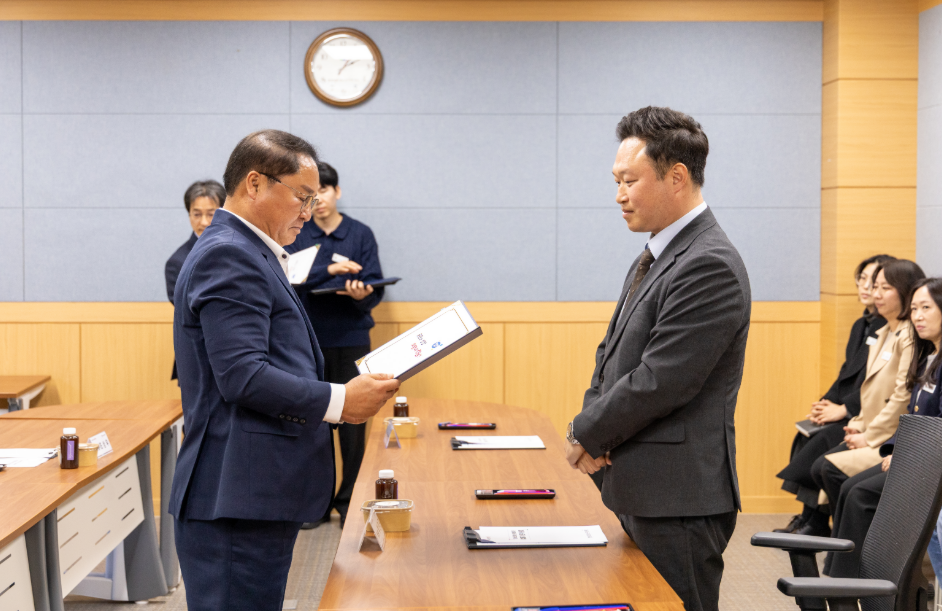 법률자문위원회 위촉식 현장2